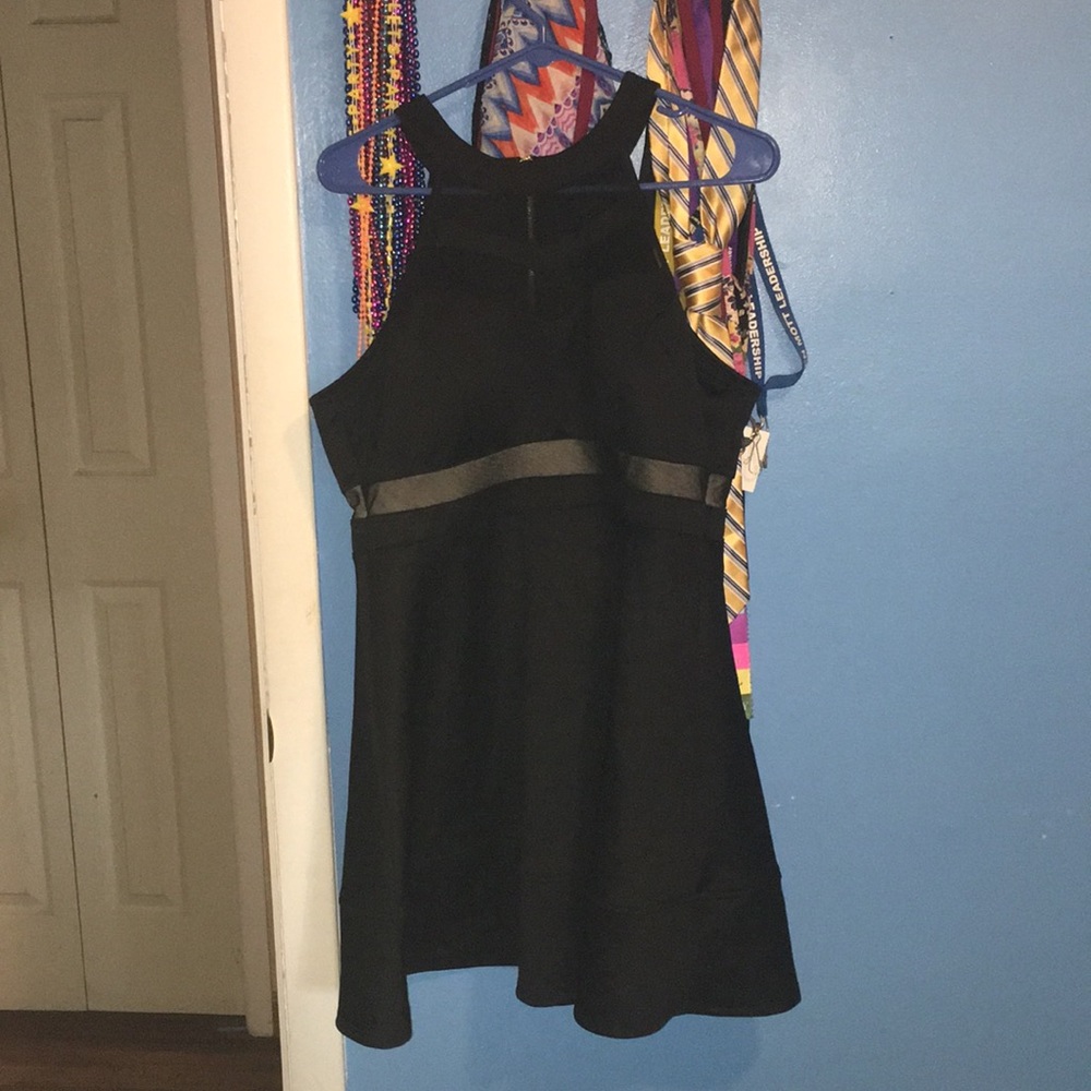 SHORT BLACK COCKTAIL DRESS (SZ XL)